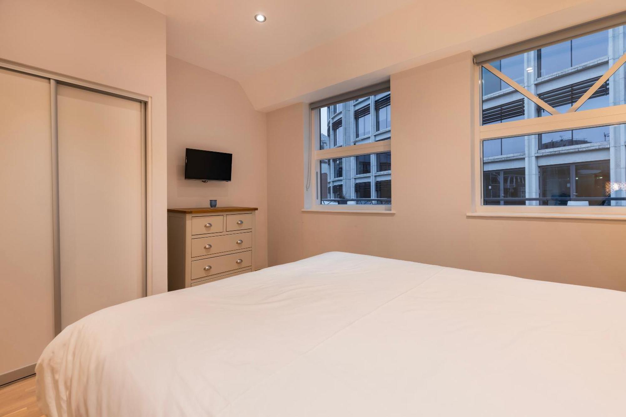 Barbican Serviced Apartments By Lovelystay London Phòng bức ảnh