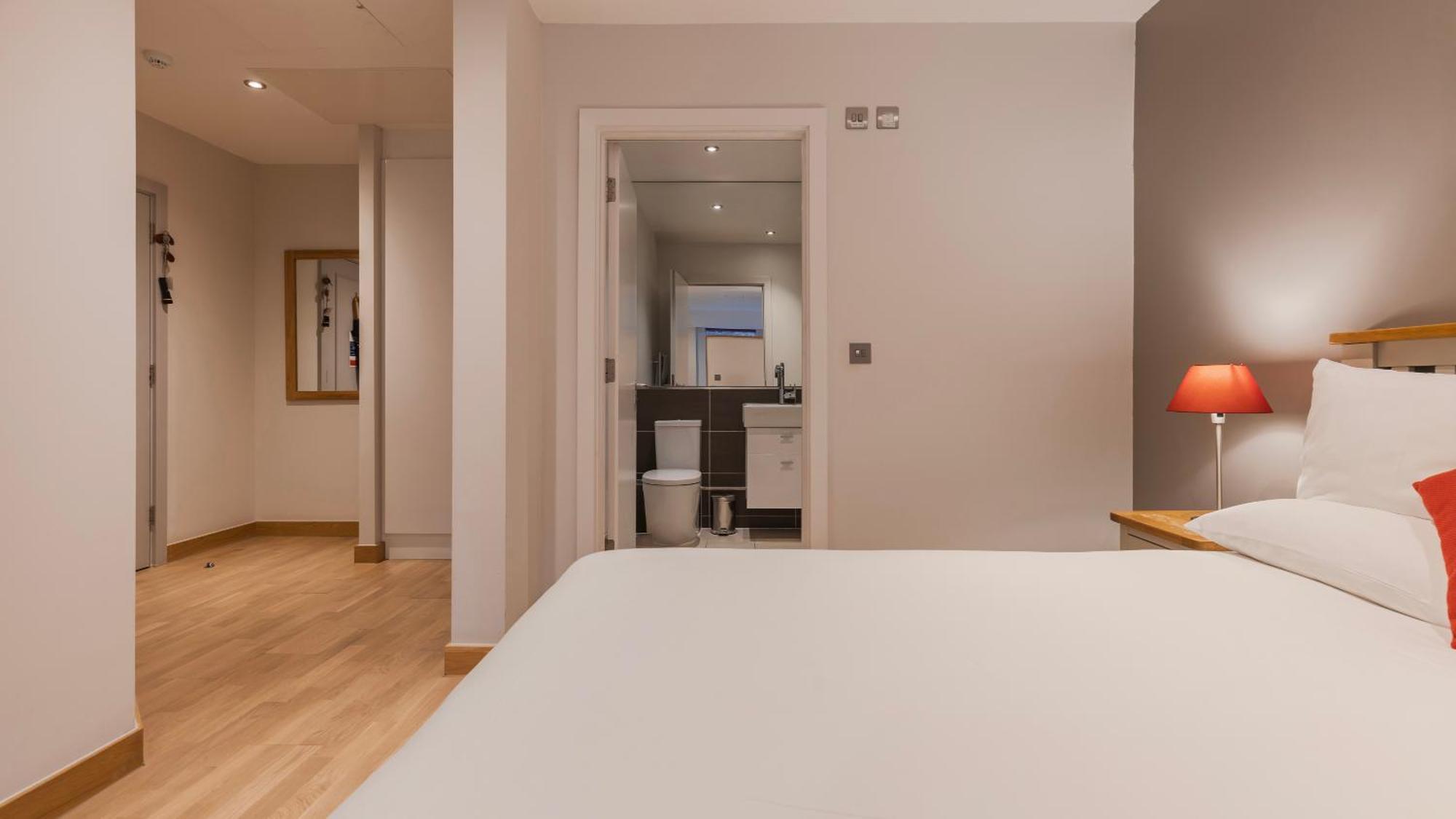 Barbican Serviced Apartments By Lovelystay London Phòng bức ảnh